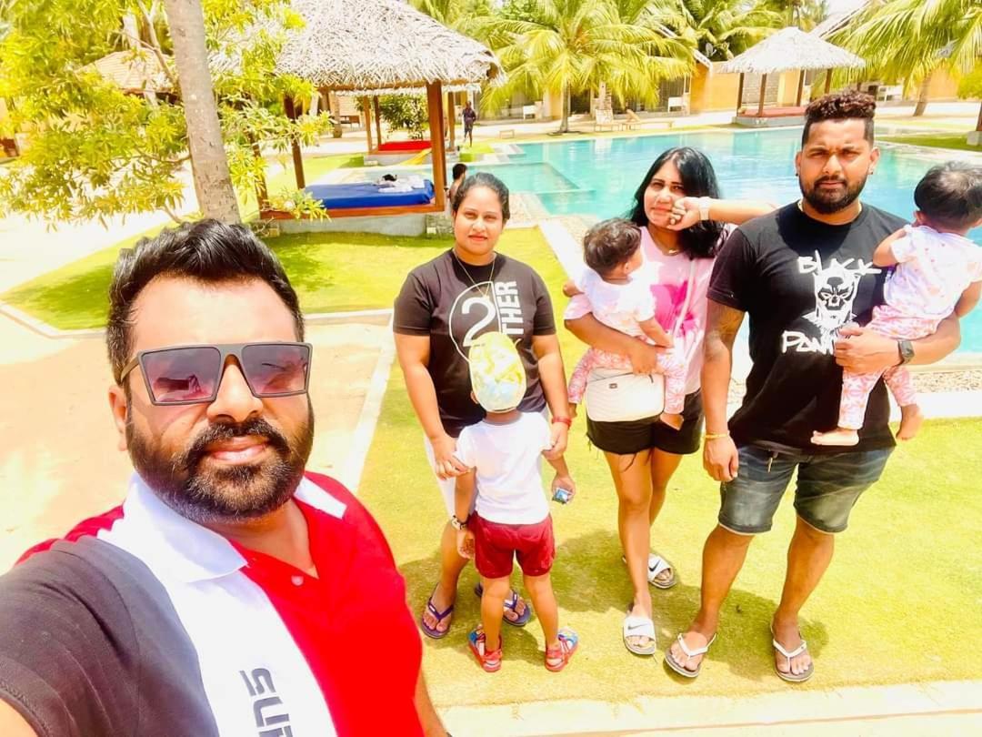 Blue Waves Kite Surfing Beach Resort Kalpitiya Exterior photo