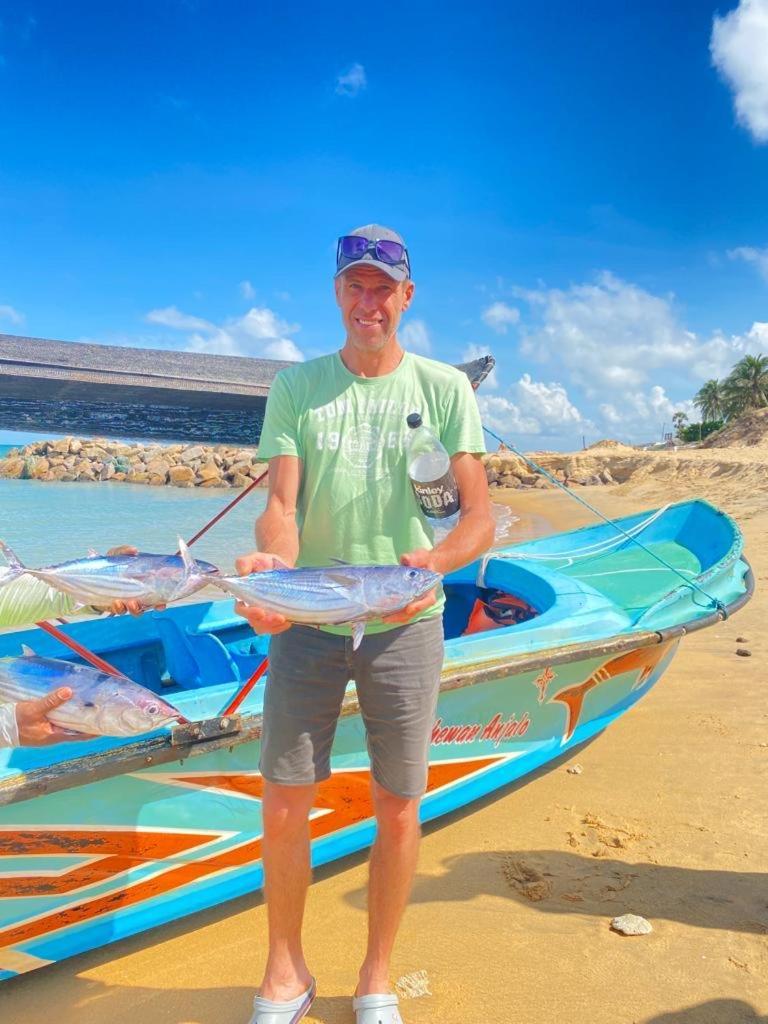 Blue Waves Kite Surfing Beach Resort Kalpitiya Exterior photo